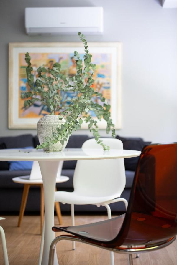 Bright 2Bdr Apartment Downtown Exarcheia! Atene Esterno foto