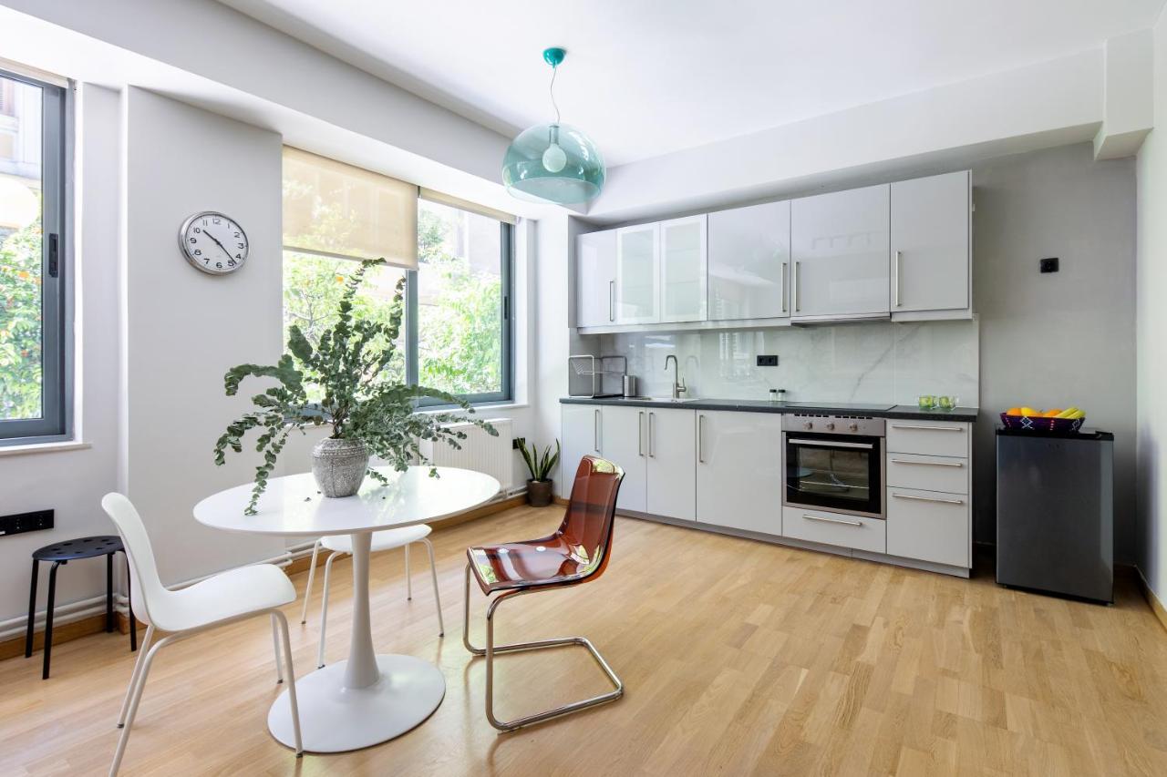 Bright 2Bdr Apartment Downtown Exarcheia! Atene Esterno foto